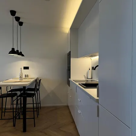 Hemsen Apartment *