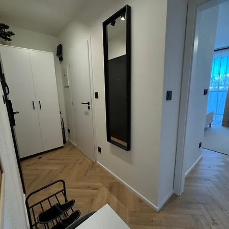 Hemsen Apartment *